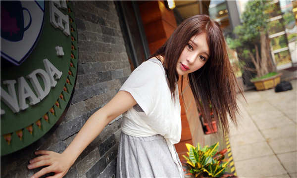 潜山想找一个女性生孩子给报酬-｛找个女人生孩子多少钱｝
